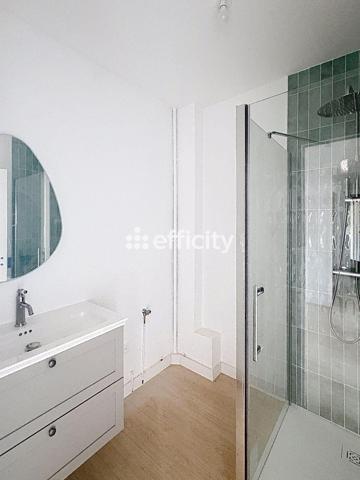 Appartement
         4 pièces
        - 67 m² 255 000 € *