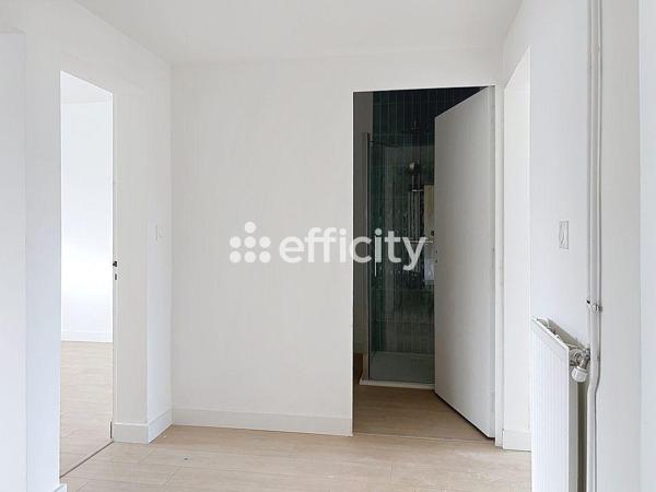 Appartement
         4 pièces
        - 67 m² 255 000 € *