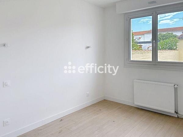 Appartement
         4 pièces
        - 67 m² 255 000 € *