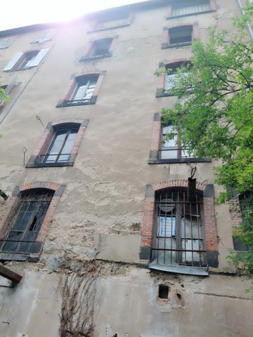 Immeuble à vendre THIERS (63)