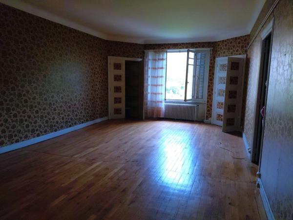 Immeuble à vendre THIERS (63)