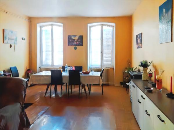 Immeuble à vendre THIERS (63)