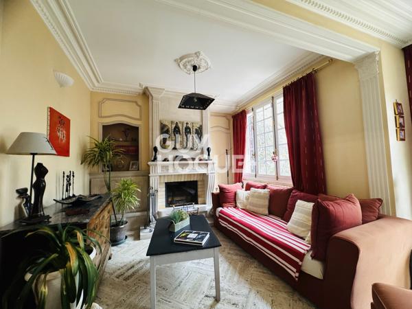 CORMONTREUIL - NOUVEAUTE - A VENDRE - Maison de type 6 avec extérieur et garage
