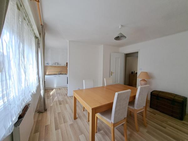 SPACIEUX DUPLEX 4 CHAMBRES SANS TRAVAUX.