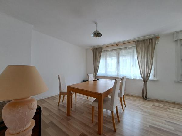SPACIEUX DUPLEX 4 CHAMBRES SANS TRAVAUX.