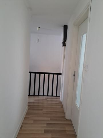 SPACIEUX DUPLEX 4 CHAMBRES SANS TRAVAUX.