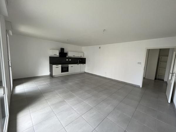 Appartement 3 pièces - 73m² - Balcon