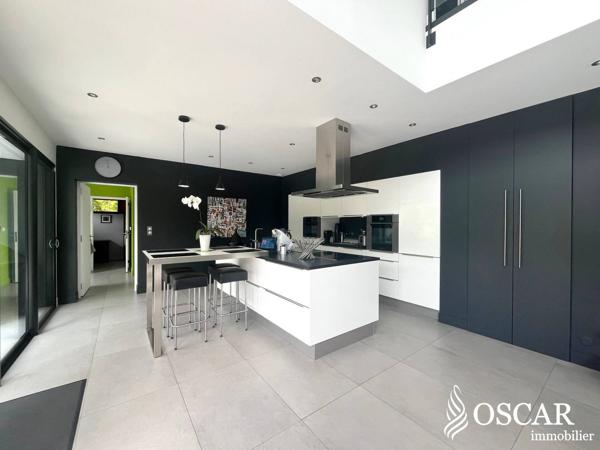 Maison à vendre - Sucé-sur-Erdre 12 pièces de 262 m²