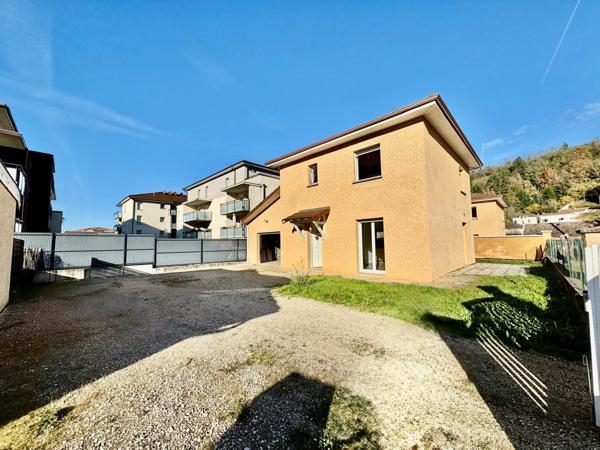 Maison 4 pièces - 96 m²