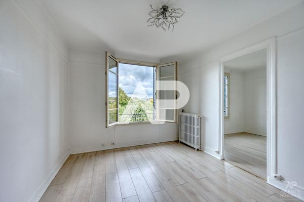 Appartement Suresnes 2 pièce(s) 38.26 m2 €250 000 ** - Référence 19252