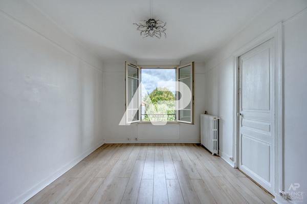 Appartement Suresnes 2 pièce(s) 38.26 m2 €250 000 ** - Référence 19252