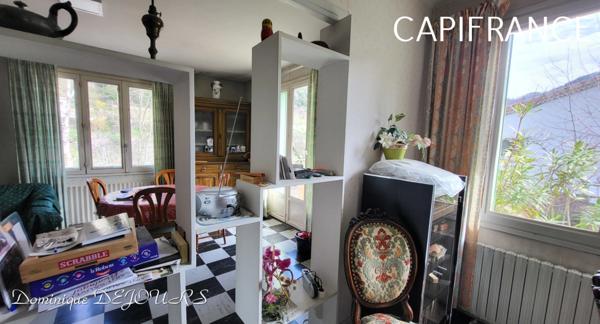 EXCLUSIVITÉ, Ardèche SAINT SAUVEUR DE MONTAGUT - GRANDE MAISON - 4 chambres - Très grands garages en RDC