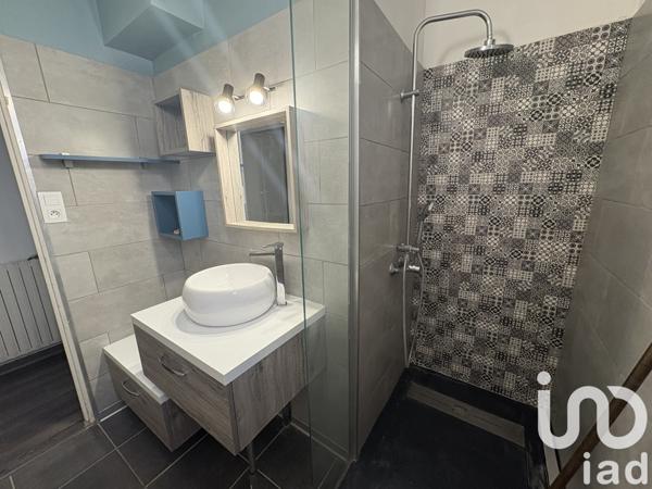 Maison à vendre 5 pièces 103 m² Saint-Étienne-de-Fontbellon