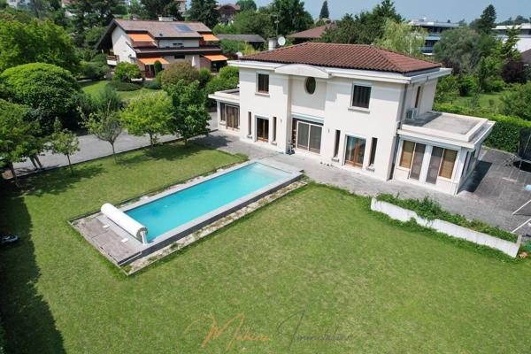 Maison 5 pièces 190m² à vendre à Prévessin-Moëns 01280