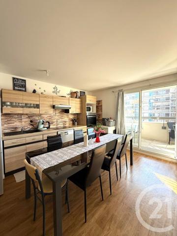 Appartement F4 à vendre  4 pièces - 74 m2 TRAPPES - 78