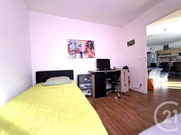 Appartement F4 à vendre  4 pièces - 74 m2 TRAPPES - 78