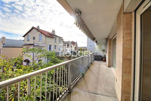 A VENDRE CHAVILLE RIVE DROITE - Appartement t2 avec terrasse , cave et parking en sous-sol