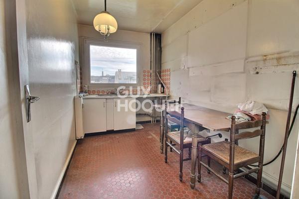 A VENDRE CHAVILLE RIVE DROITE - Appartement t2 avec terrasse , cave et parking en sous-sol