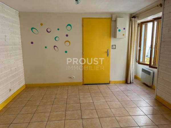 En exclusivité, niort, centre ville, immeuble de rapport 3 studios