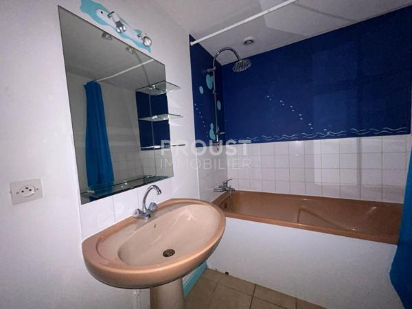 En exclusivité, niort, centre ville, immeuble de rapport 3 studios