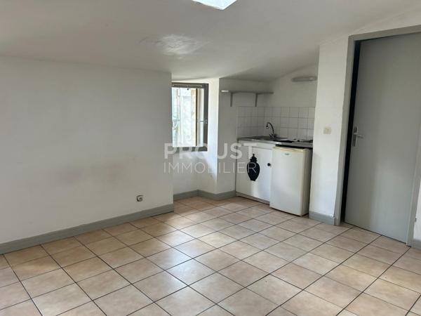 En exclusivité, niort, centre ville, immeuble de rapport 3 studios
