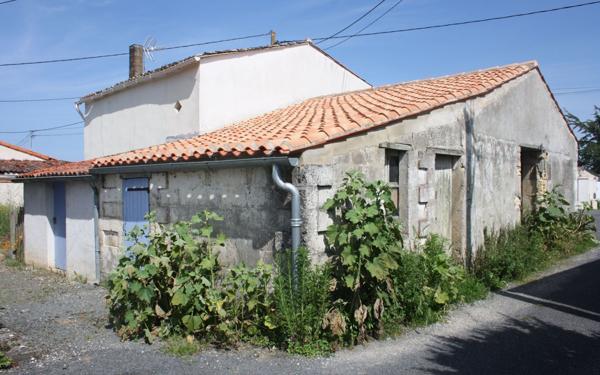Maison à vendre    2 pièces •  Marennes