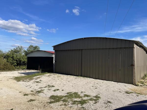 BOX À LOUER 100 m²