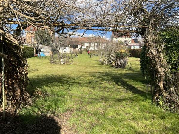 Maison à vendre |  Saint-Amand-Montrond |  4 pièces | 83 m²