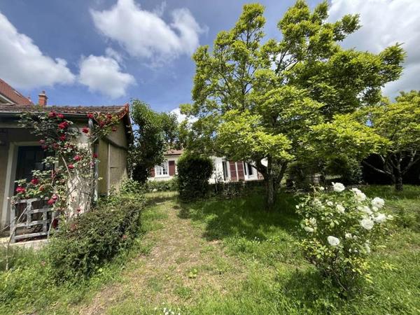 Maison à vendre |  Saint-Amand-Montrond |  4 pièces | 83 m²