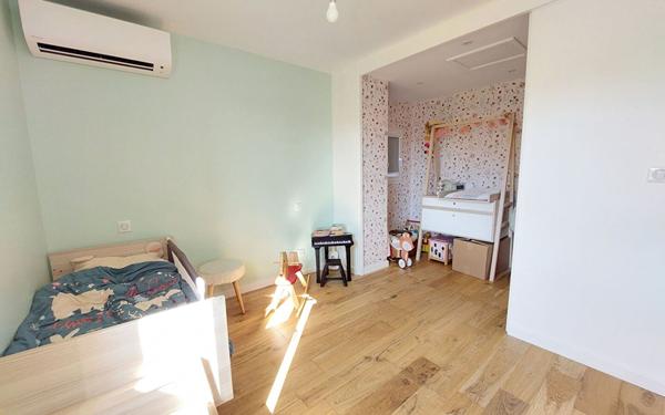 Maison à louer    5 pièces •  Castries