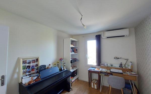 Maison à louer    5 pièces •  Castries