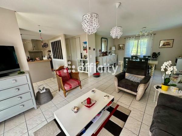 Maison 4 pièces - 90 m² Exclusivité efficity