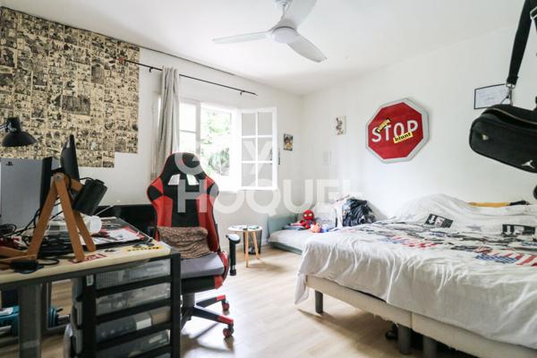 VILLA T6/7 avec piscine + Garage