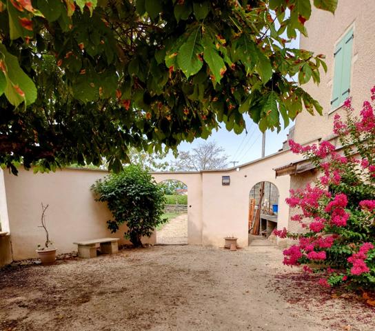 À vendre - Maison de campagne, 7 pièces situé à Belleville-en-Beaujolais (69220)