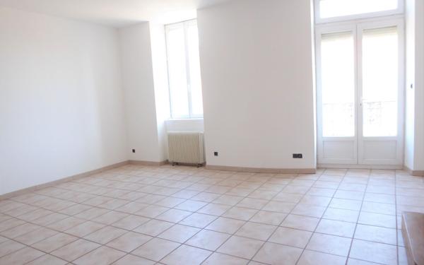 Appartement à louer    3 pièces •  Le Creusot