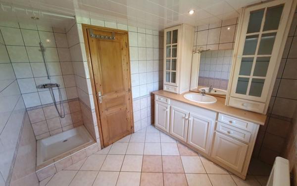 Maison à louer    2 pièces •  Saint-Hernin