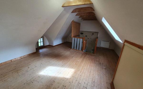 Maison à louer    2 pièces •  Saint-Hernin