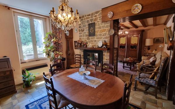 Maison à vendre    6 pièces •  Genouillac