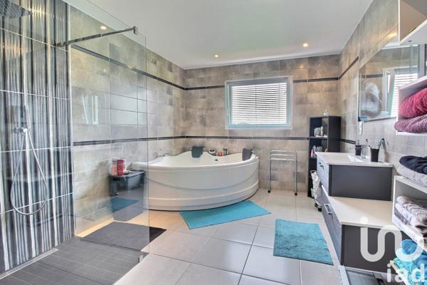 Maison à vendre 8 pièces 176 m² Bellou-en-Houlme