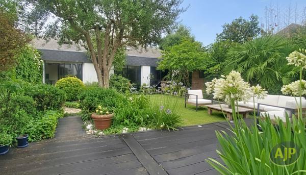 Biens de prestige à vendre Angers : maison 865 000€ - AJP Immobilier Angers