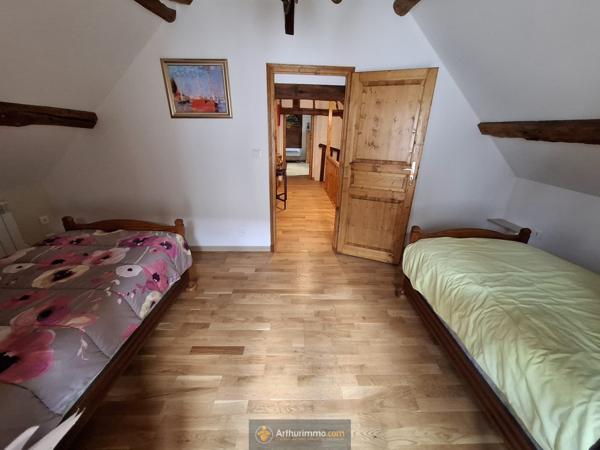 Le Vézier (51210) Belle briarde 160m². Terrain 2350m²