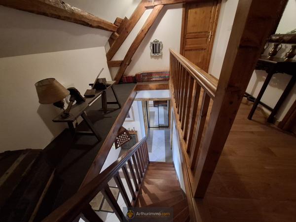 Le Vézier (51210) Belle briarde 160m². Terrain 2350m²