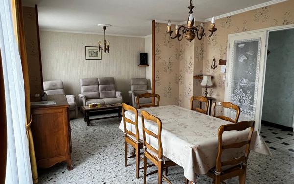 Maison à vendre    5 pièces •  Nogent-le-Rotrou