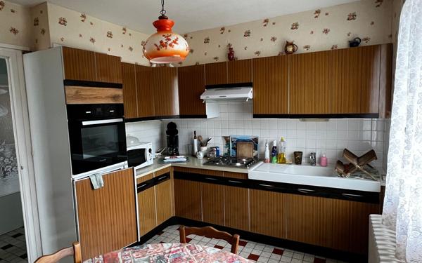 Maison à vendre    5 pièces •  Nogent-le-Rotrou