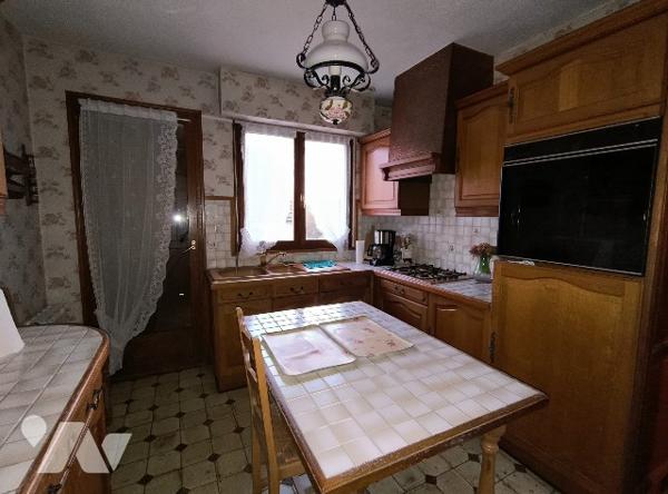 PAVILLON PLAIN PIED AU CALME DANS SECTEUR RECHERCHE