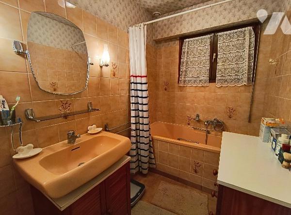 PAVILLON PLAIN PIED AU CALME DANS SECTEUR RECHERCHE