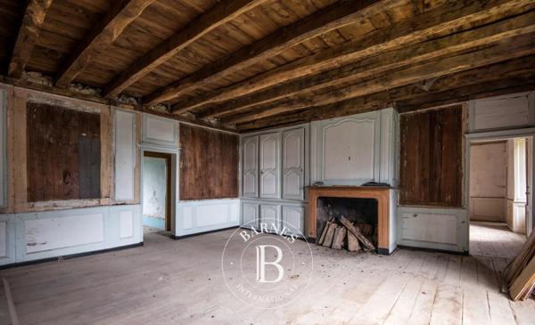 Mur-de-Barrez, Château 10 Chambres -  550 m² à vendre