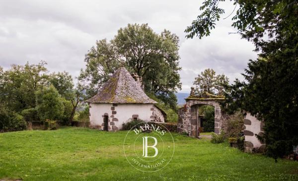 Mur-de-Barrez, Château 10 Chambres -  550 m² à vendre