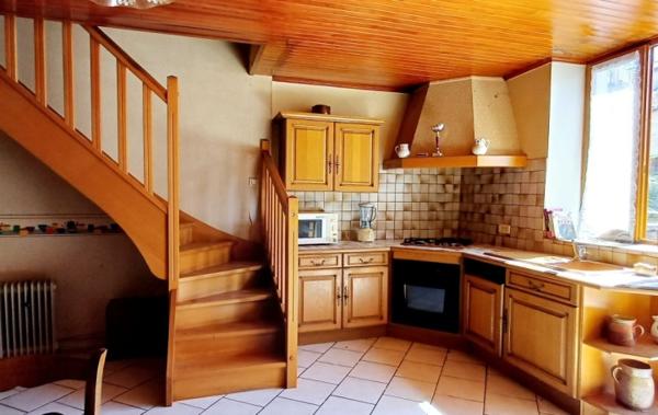 Vente Maison Typique Jurassienne à rafraîchir Montrevel   