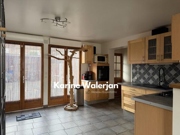 Courrières (62710) MAISON AUX BEAUX VOLUMES 147 M2 8 PIECES